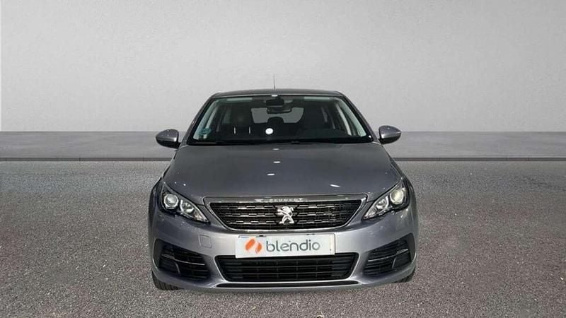 Usado Peugeot 308 Active 131 CV (96 kW) 2017 Gris Familiar