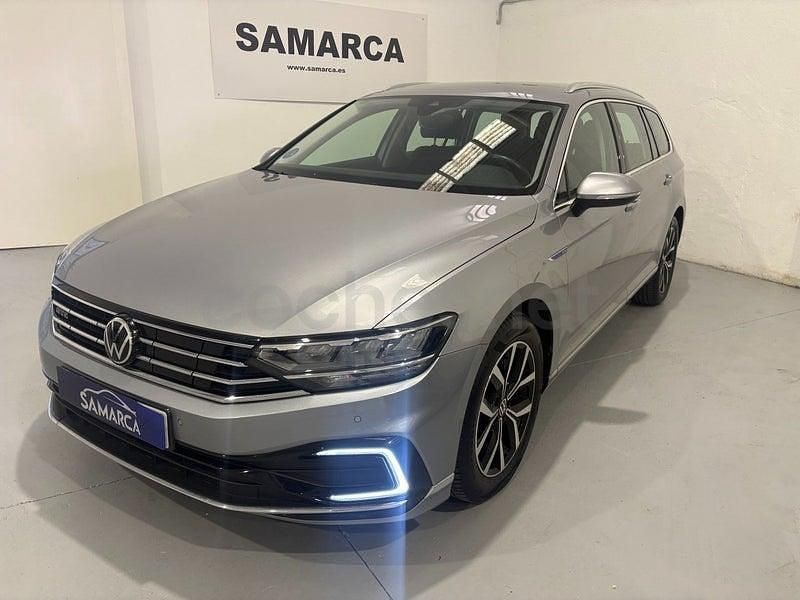 Usado VW Passat GTE 218 CV (160 kW) 2022 Gris Familiar