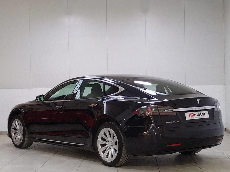 Usado Tesla Model S 386 kW (525 CV) 2018 Negro Utilitario