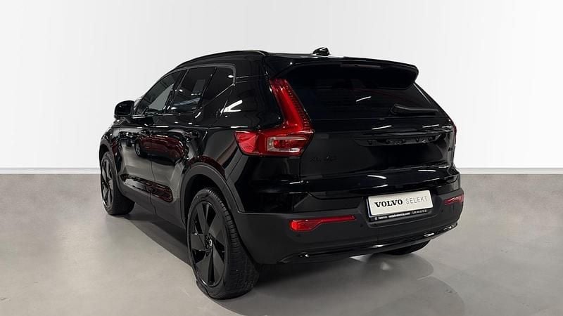 Nuevo Volvo XC40 Plus 163 CV (119 kW) 2026 Negro SUV