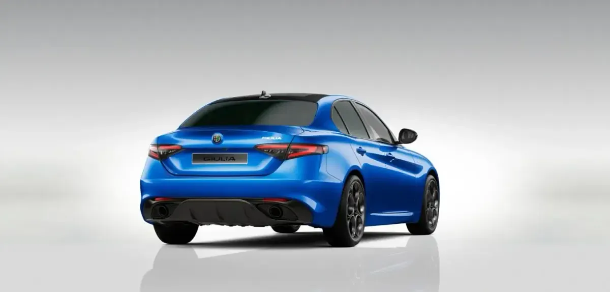 Nuevo Alfa Romeo Giulia Veloce 210 CV (154 kW) 2026 Azul Berlina