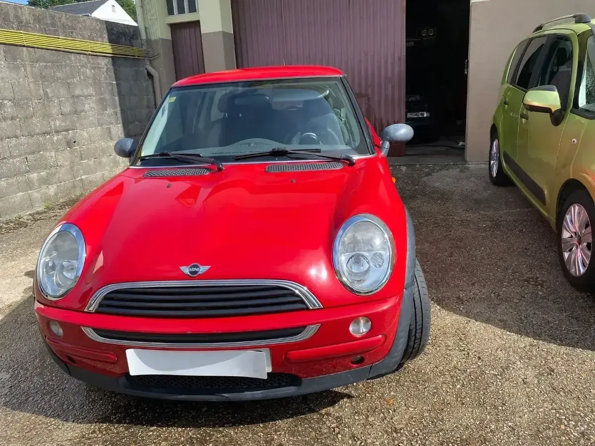 Usado Mini ONE 90 CV (66 kW) 2004 Utilitario