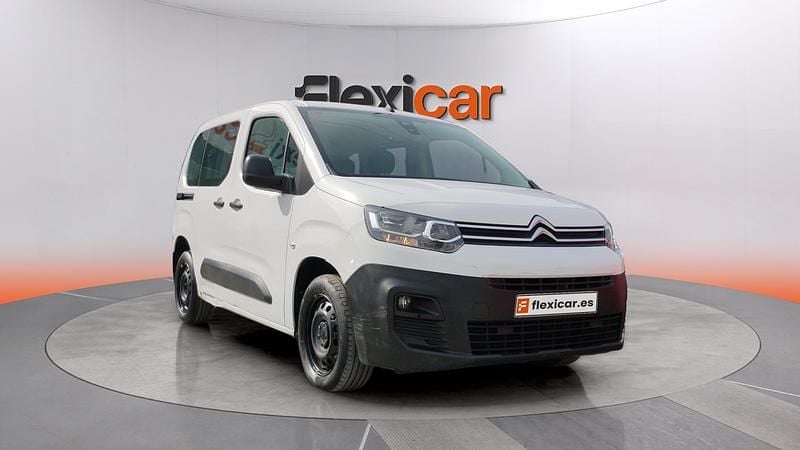 Usado Citroën Berlingo Live 102 CV (75 kW) 2021 Blanco Monovolumen