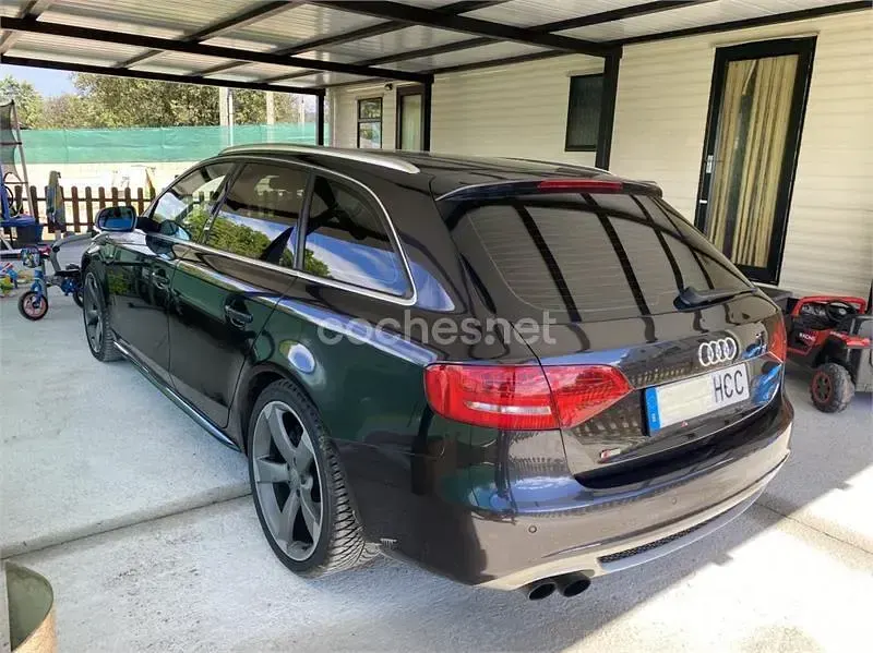 Usado Audi A4 S-Line 143 CV (105 kW) 2011 Negro Familiar