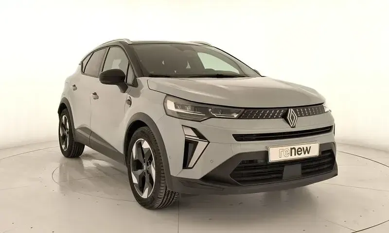 Usado Renault Captur Techno 100 CV (73 kW) 2025 Gris SUV
