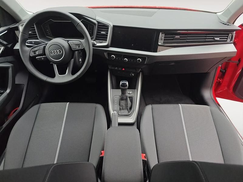 Usado Audi A1 Sportback Advanced Plus 116 CV (85 kW) 2026 Rojo Utilitario