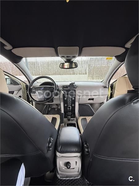 Usado Volvo S40 Momentum 136 CV (100 kW) 2005 Amarillo Berlina