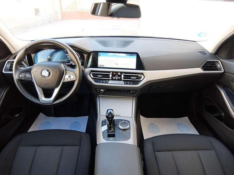 Usado BMW 318 Efficient Dynamics 150 CV (110 kW) 2022 Blanco Berlina