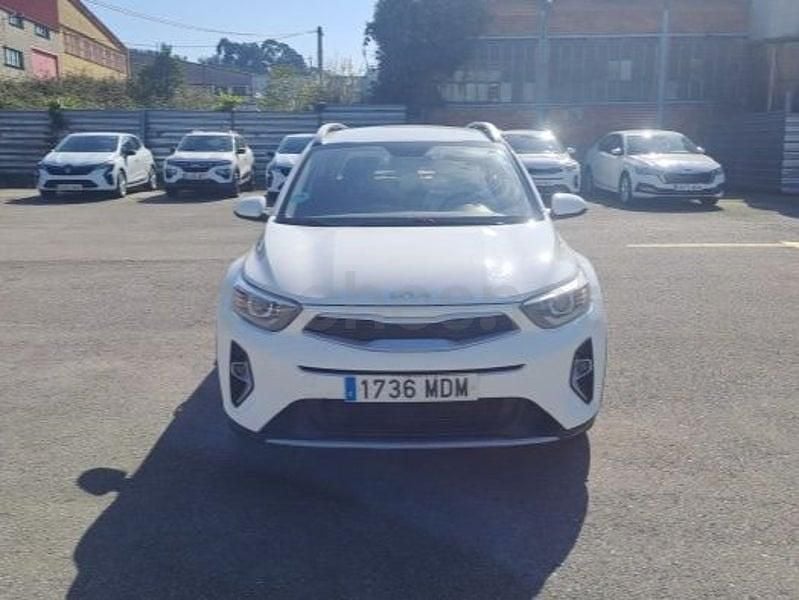 Usado Kia Stonic 84 CV (61 kW) 2023 Blanco SUV