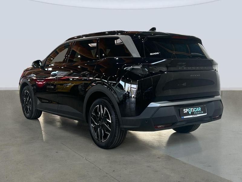 Usado Peugeot 5008 GT 136 CV (100 kW) 2025 Negro SUV