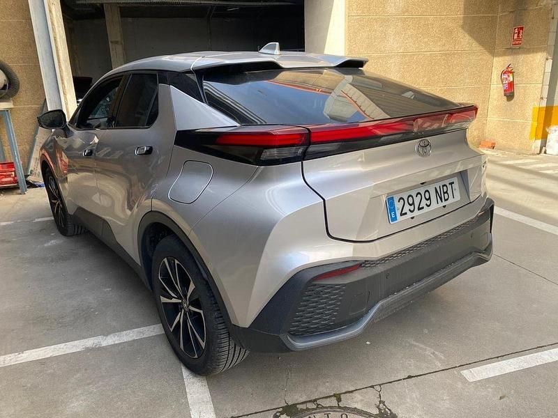 Usado Toyota C-HR Advance 140 CV (102 kW) 2025 Gris SUV