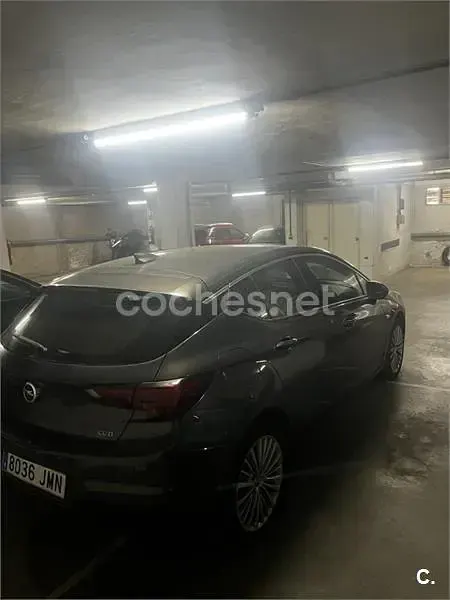 Usado Opel Astra Excellence 136 CV (100 kW) 2016 Azul Berlina