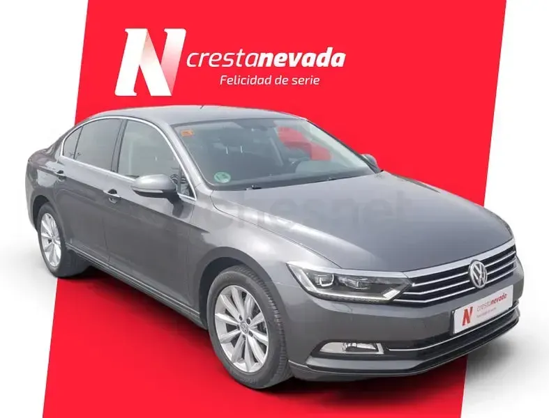 Usado VW Passat Advance 120 CV (88 kW) 2017 Gris / plata Berlina