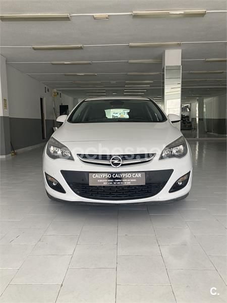 Blanco Usado 2014 Opel Astra Excellence Berlina | 3999 € (Buen precio) - Imagen 1/4