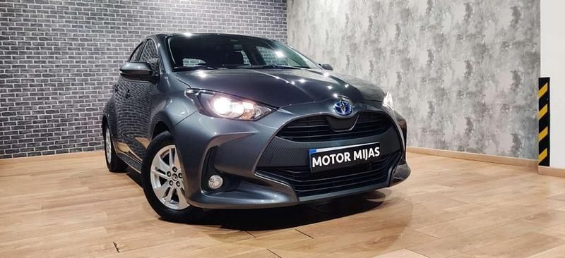 Usado 2022 Toyota Yaris Hybrid Active Utilitario | 16.900 € (Super precio) - Imagen 1/4