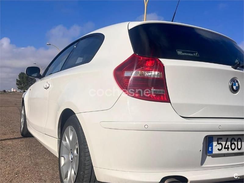 Usado BMW 116 115 CV (84 kW) 2011 Blanco Utilitario
