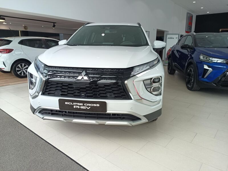 Blanco Nuevo 2025 Mitsubishi Eclipse Cross SUV | 35.800 € - Imagen 1/4