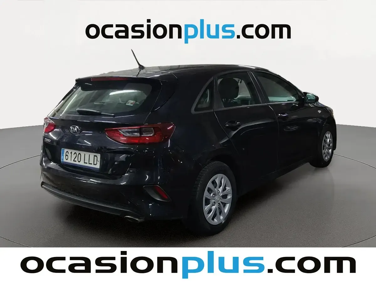 Usado Kia Ceed 120 CV (88 kW) 2020 Negro Utilitario