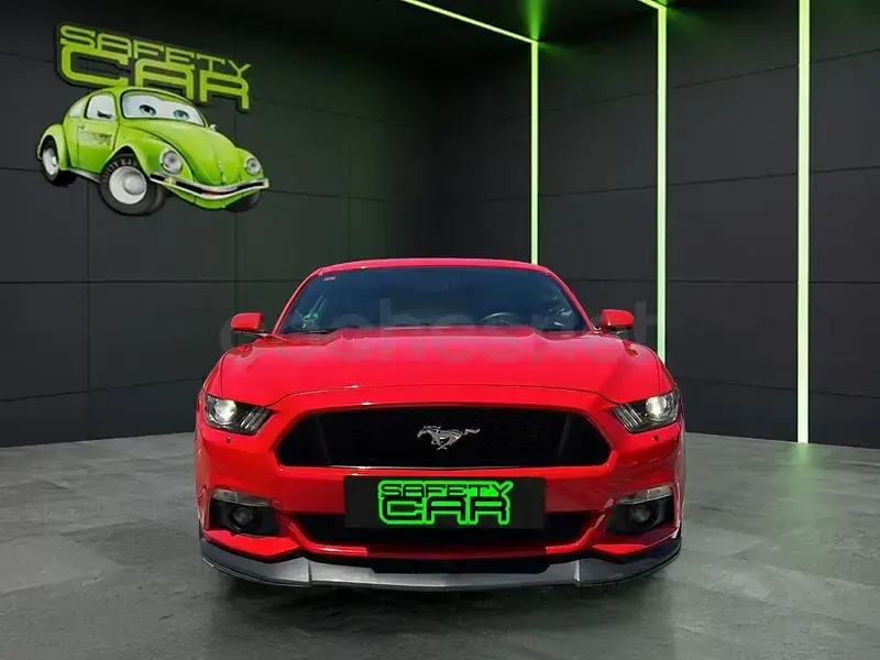 Usado Ford Mustang Fastback 314 CV (230 kW) 2016 Rojo Descapotable