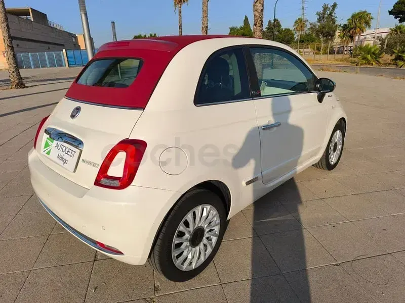 Usado Fiat 500C Dolcevita 71 CV (52 kW) 2022 Blanco Descapotable
