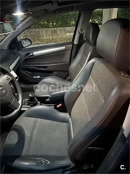 Usado Opel Astra Sport 120 CV (88 kW) 2006 Azul Berlina