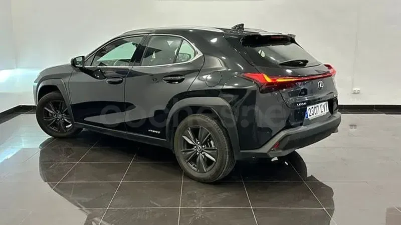 Usado Lexus UX Business Edition 184 CV (135 kW) 2022 Negro SUV