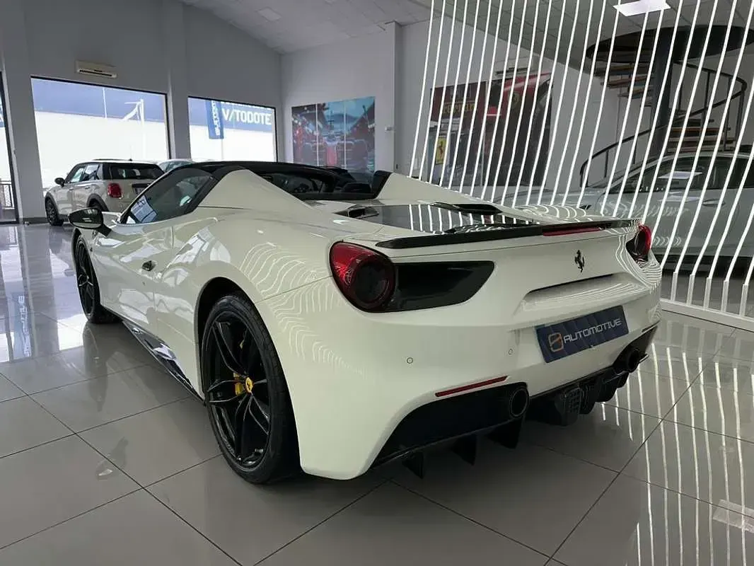 Usado Ferrari 488 670 CV (492 kW) 2019 Blanco Descapotable