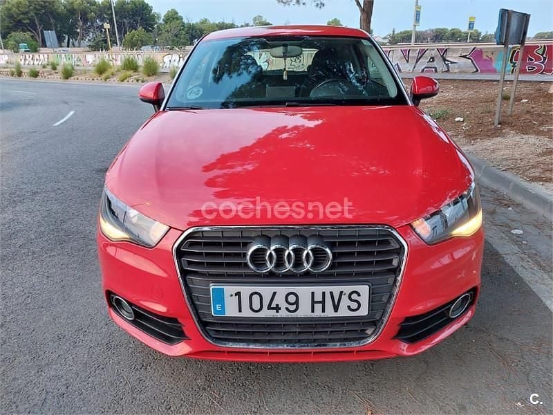 Usado Audi A1 Attraction 90 CV (66 kW) 2014 Rojo Utilitario