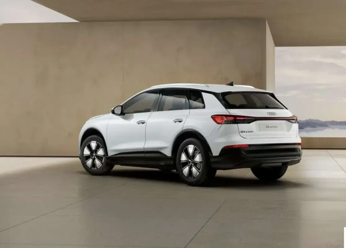 Nuevo Audi Q4 e-tron Advanced Plus 150 kW (204 CV) 2026 Blanco SUV