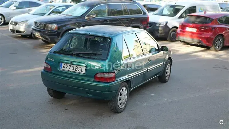 Usado Citroën Saxo 75 CV (55 kW) 2002 Verde Utilitario