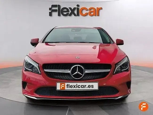 Usado Mercedes CLA200 136 CV (100 kW) 2018 Rojo Berlina