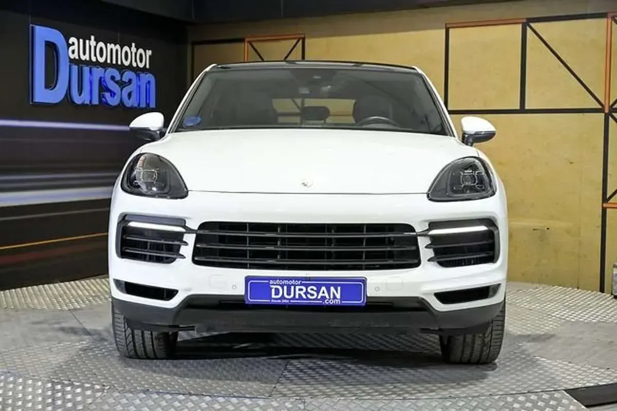 Usado Porsche Cayenne E-Hybrid 468 CV (344 kW) 2022 Blanco SUV