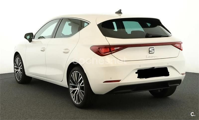 Usado Seat Leon XCELLENCE 150 CV (110 kW) 2020 Blanco Berlina