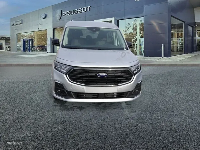 Nuevo Ford Tourneo Connect Titanium 149 CV (109 kW) 2026 Plateado Monovolumen