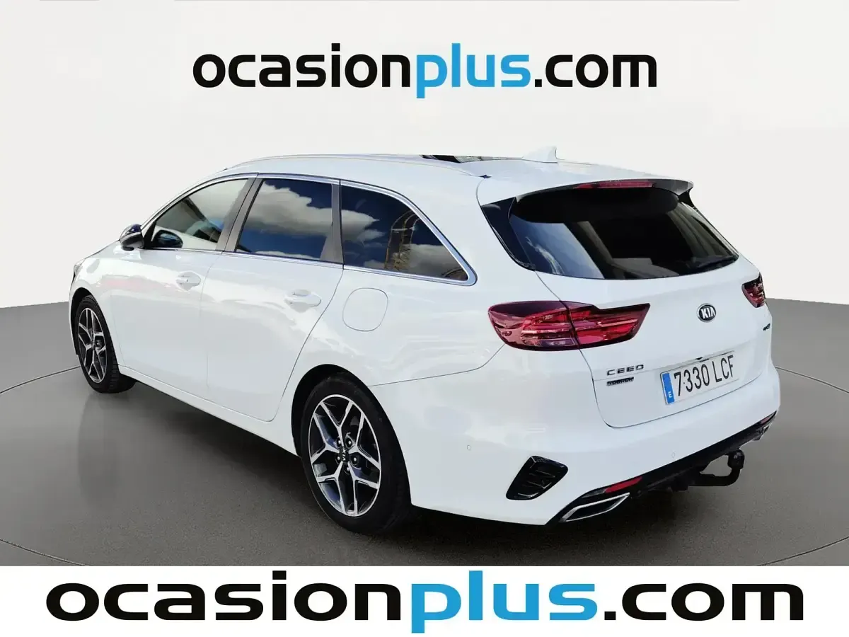 Usado Kia Ceed GT GT-Line 140 CV (102 kW) 2019 Blanco Familiar