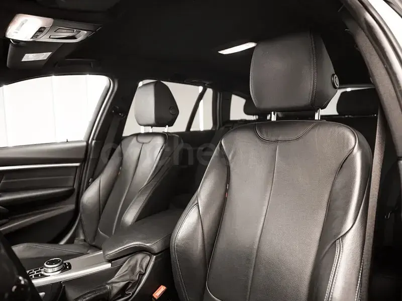 Usado BMW 320 M Sport 190 CV (139 kW) 2018 Blanco Familiar