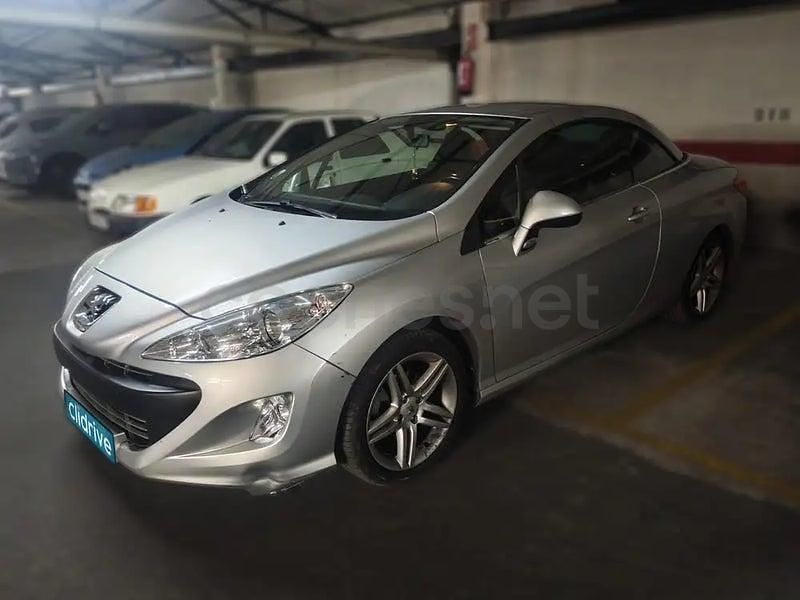 Usado Peugeot 308 CC Sport 122 CV (89 kW) 2011 Gris / plata Descapotable