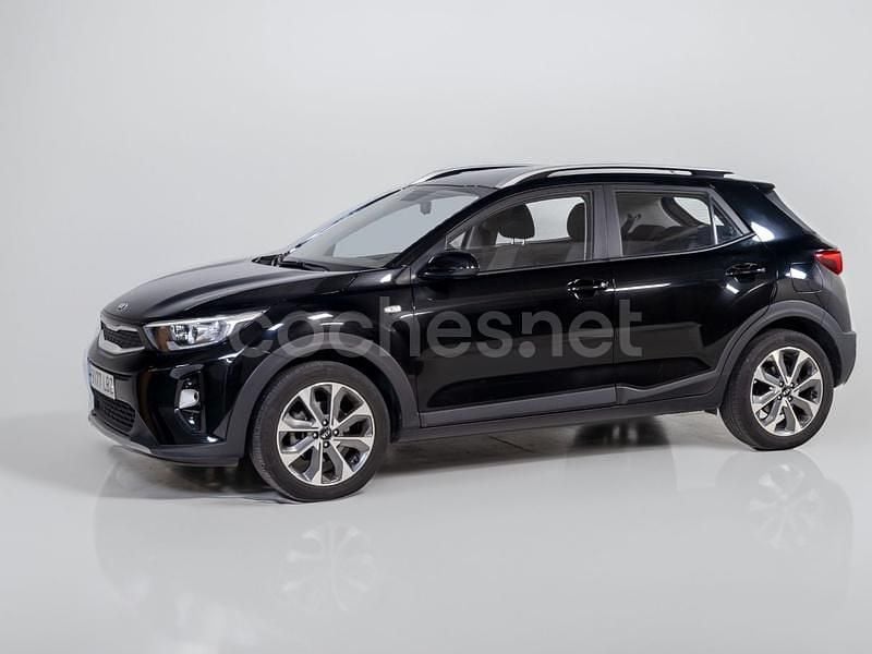 Usado Kia Stonic 101 CV (74 kW) 2019 Negro SUV
