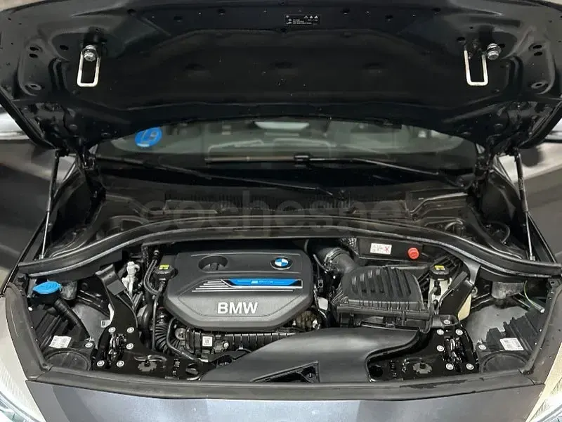 Usado BMW 225 Active Tourer Comfort Edition 224 CV (164 kW) 2016 Gris / plata Monovolumen