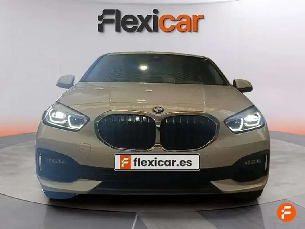 Usado BMW 118 140 CV (102 kW) 2020 Blanco Utilitario