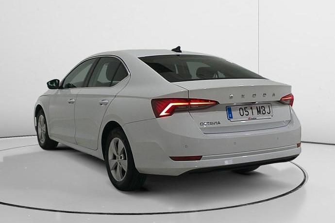 Usado Skoda Octavia Ambition 116 CV (85 kW) 2022