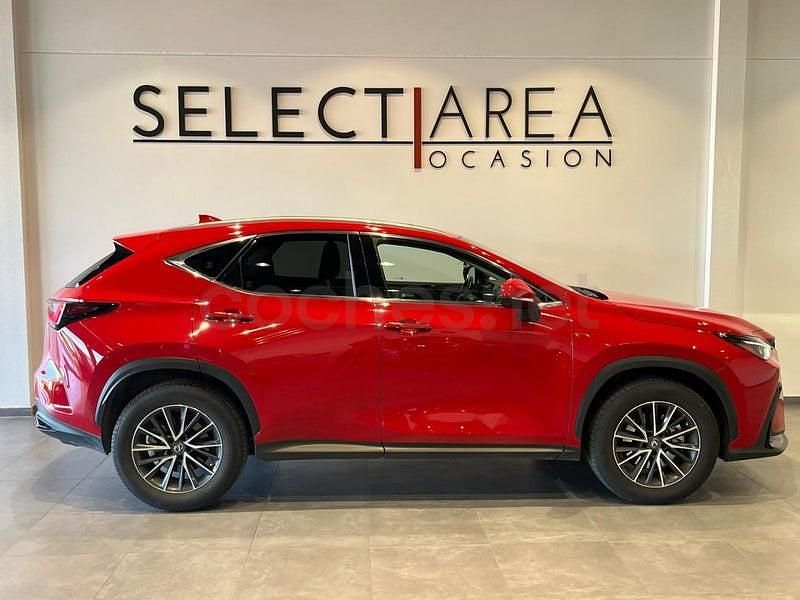 Usado Lexus NX350h Executive Line 242 CV (177 kW) 2022 Rojo SUV