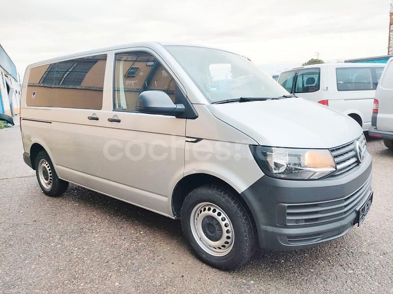 Usado VW Caravelle 102 CV (75 kW) 2018 Gris / plata Monovolumen