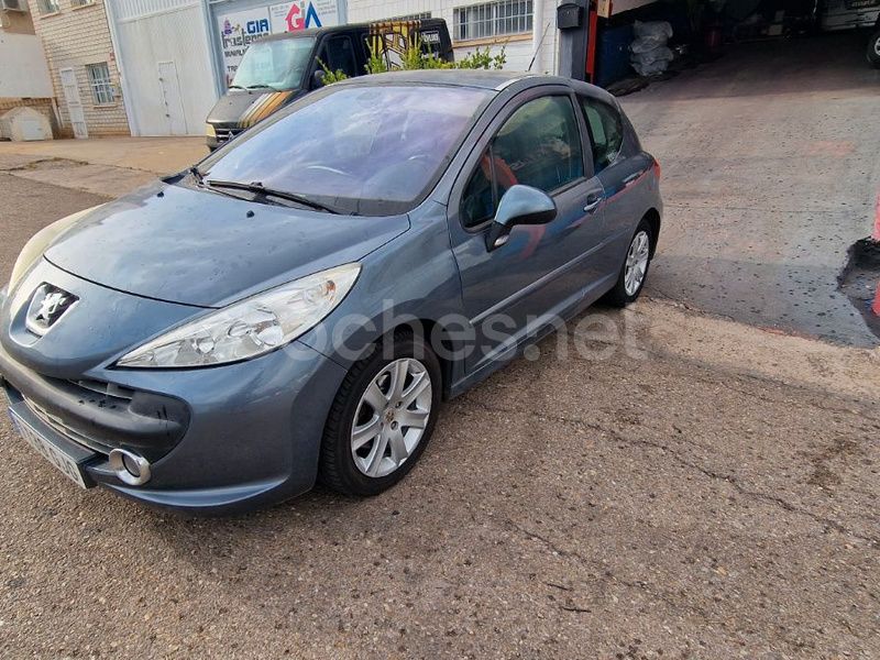 Beige Usado 2008 Peugeot 207 Sport Berlina | 2390 € (Super precio) - Imagen 1/4