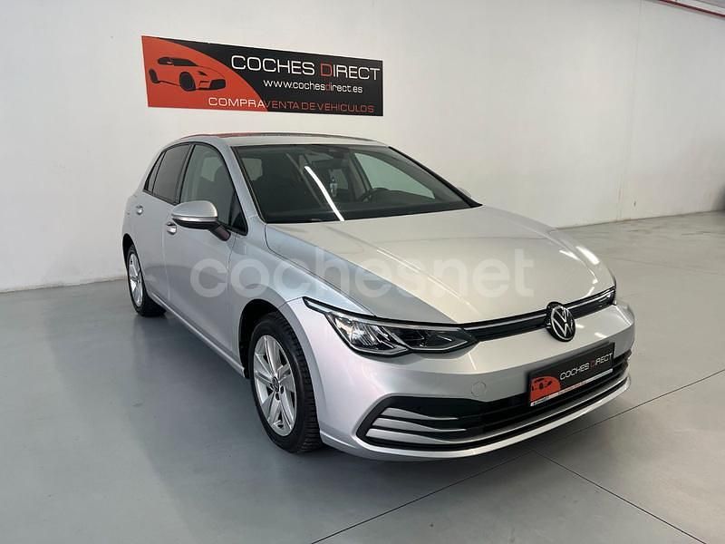 Gris / plata Usado 2022 VW Golf VIII Life Berlina | 21.900 € (Super precio) - Imagen 1/4