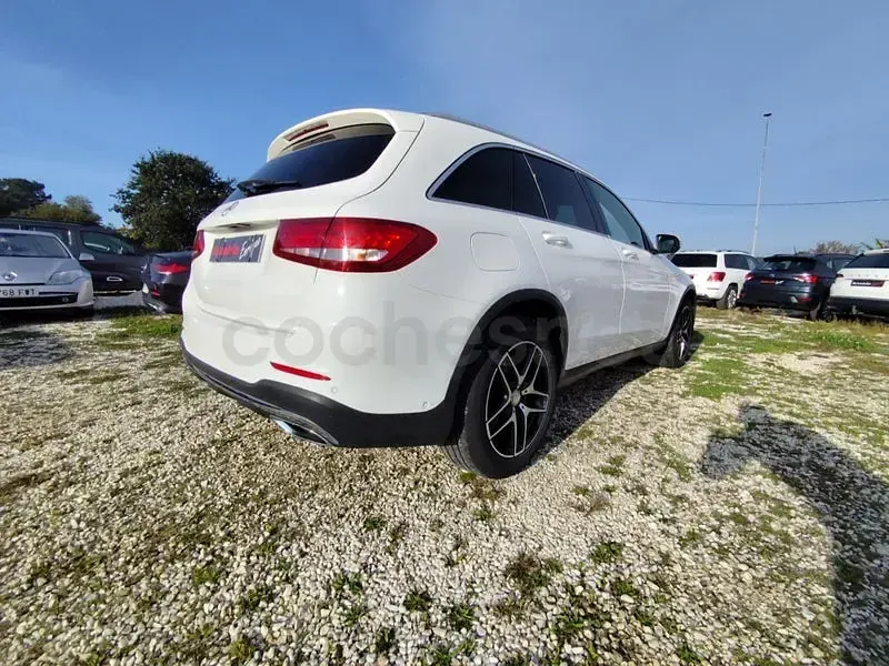 Usado Mercedes GLC250 AMG line 204 CV (150 kW) 2016 Blanco SUV