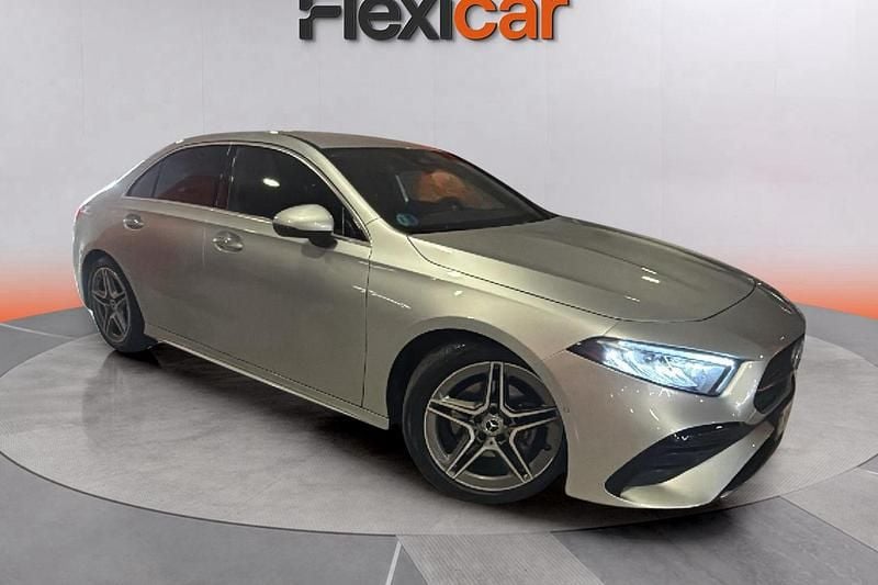 Negro Usado 2023 Mercedes A200 Berlina | 27.790 € (Buen precio) - Imagen 1/4