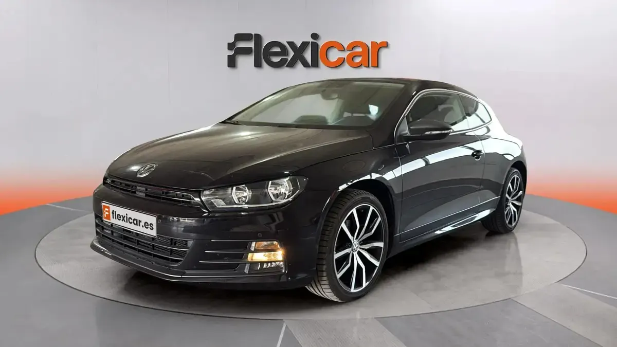 Usado VW Scirocco R-line 125 CV (91 kW) 2017 Negro Coupe