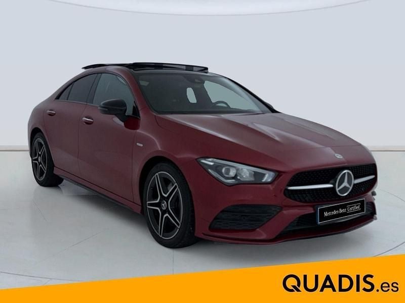 Usado Mercedes CLA220 190 CV (139 kW) 2022 Rojo Berlina