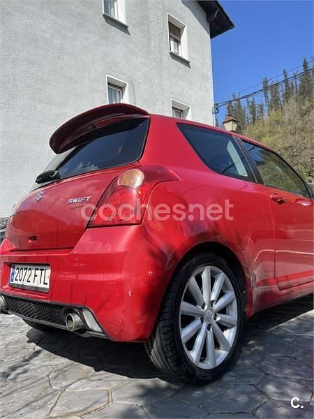 Usado Suzuki Swift Sport 125 CV (91 kW) 2007 Rojo Utilitario